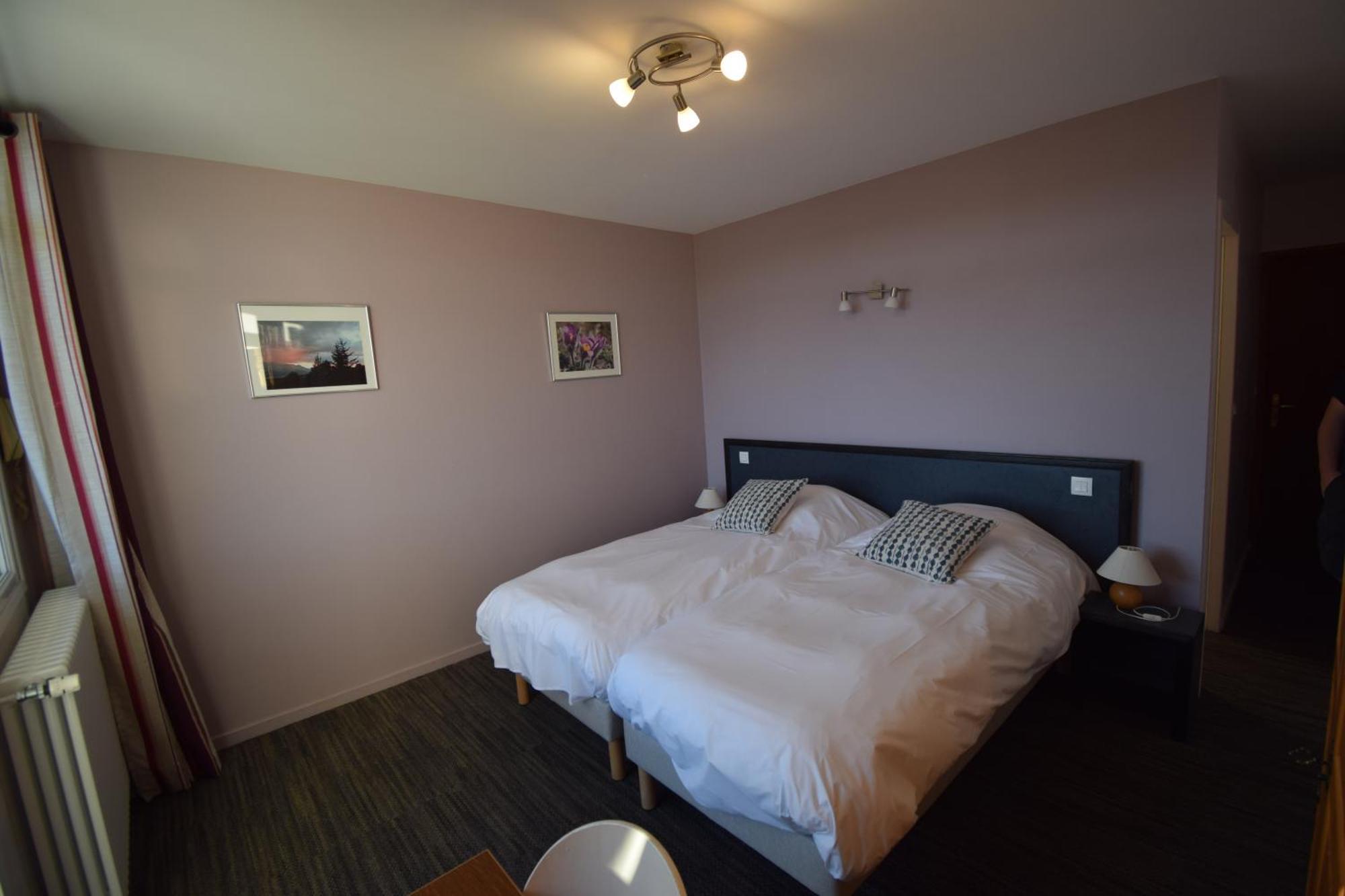 Hotel Les Chenets Saint-Julien-en-Champsaur Exteriör bild