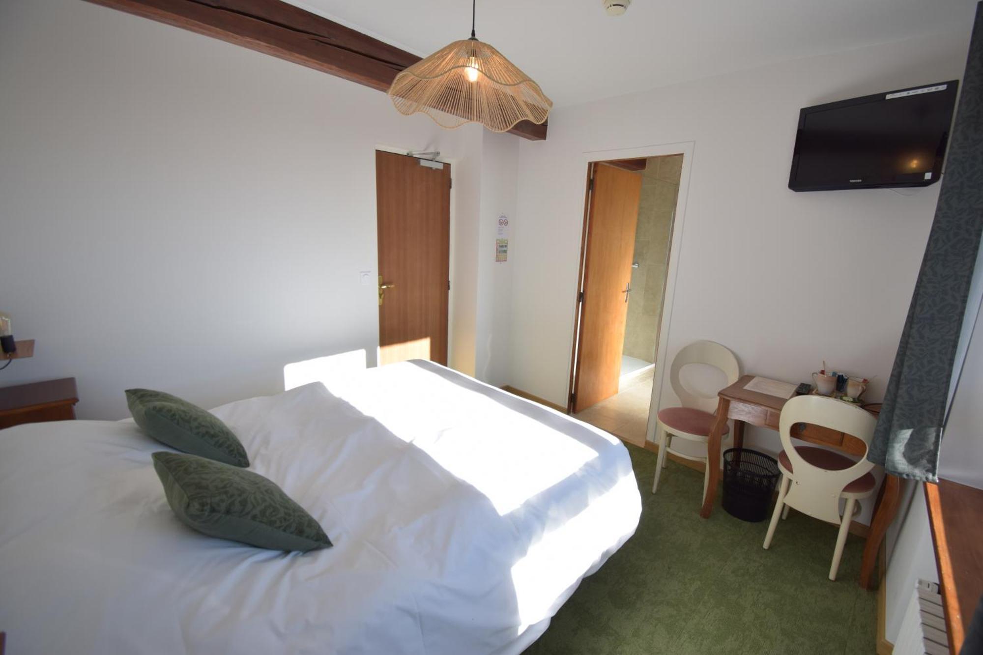 Hotel Les Chenets Saint-Julien-en-Champsaur Exteriör bild