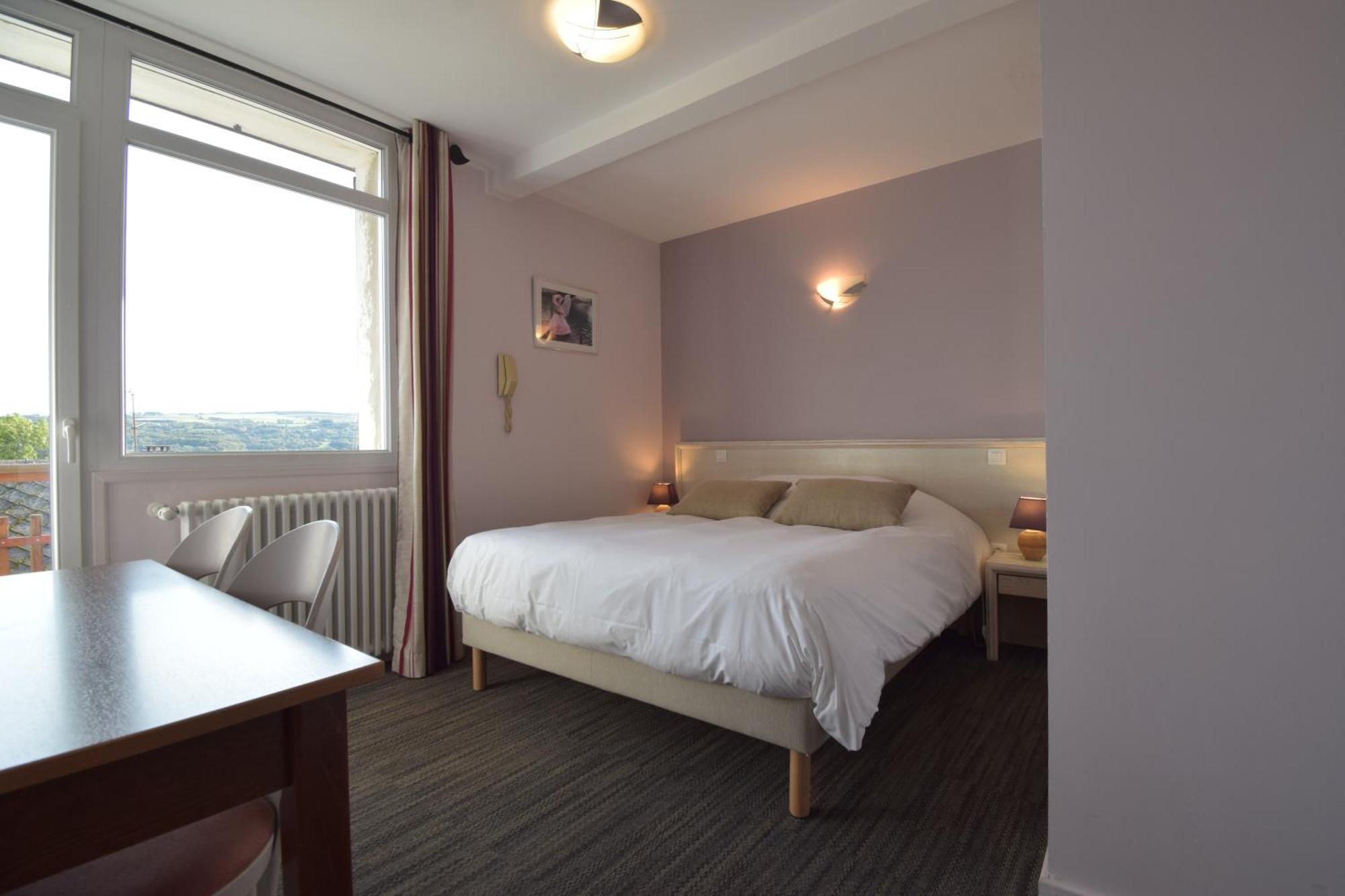 Hotel Les Chenets Saint-Julien-en-Champsaur Exteriör bild