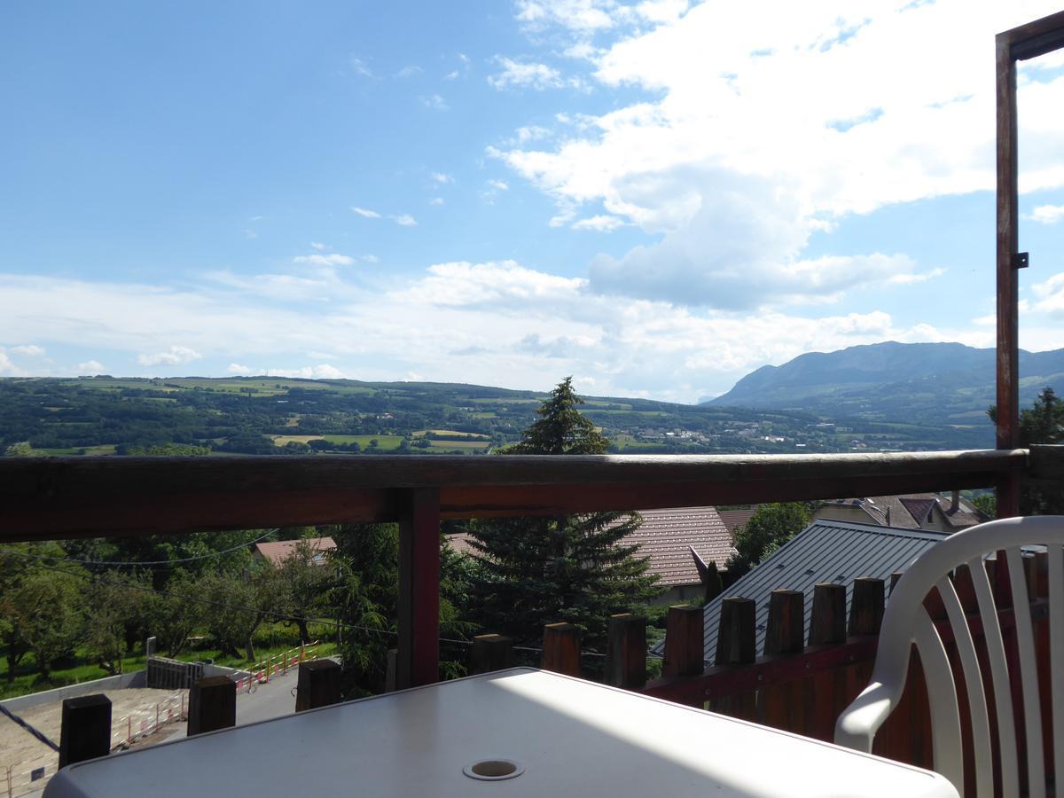 Hotel Les Chenets Saint-Julien-en-Champsaur Exteriör bild